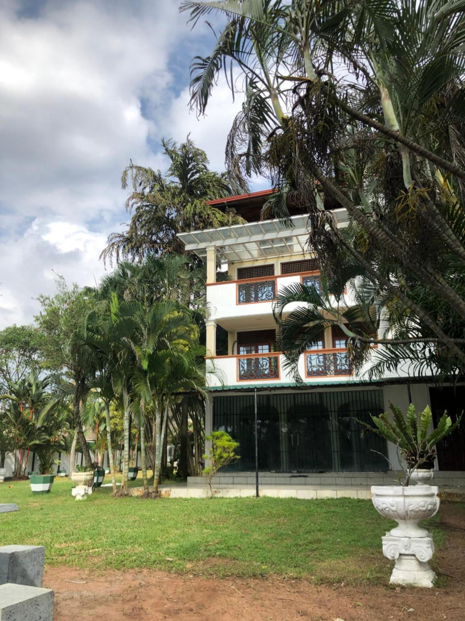 Amani Lake Resort Panadura Buitenkant foto
