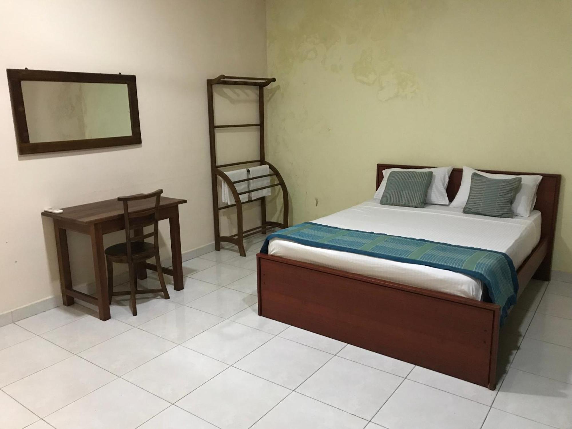 Amani Lake Resort Panadura Buitenkant foto