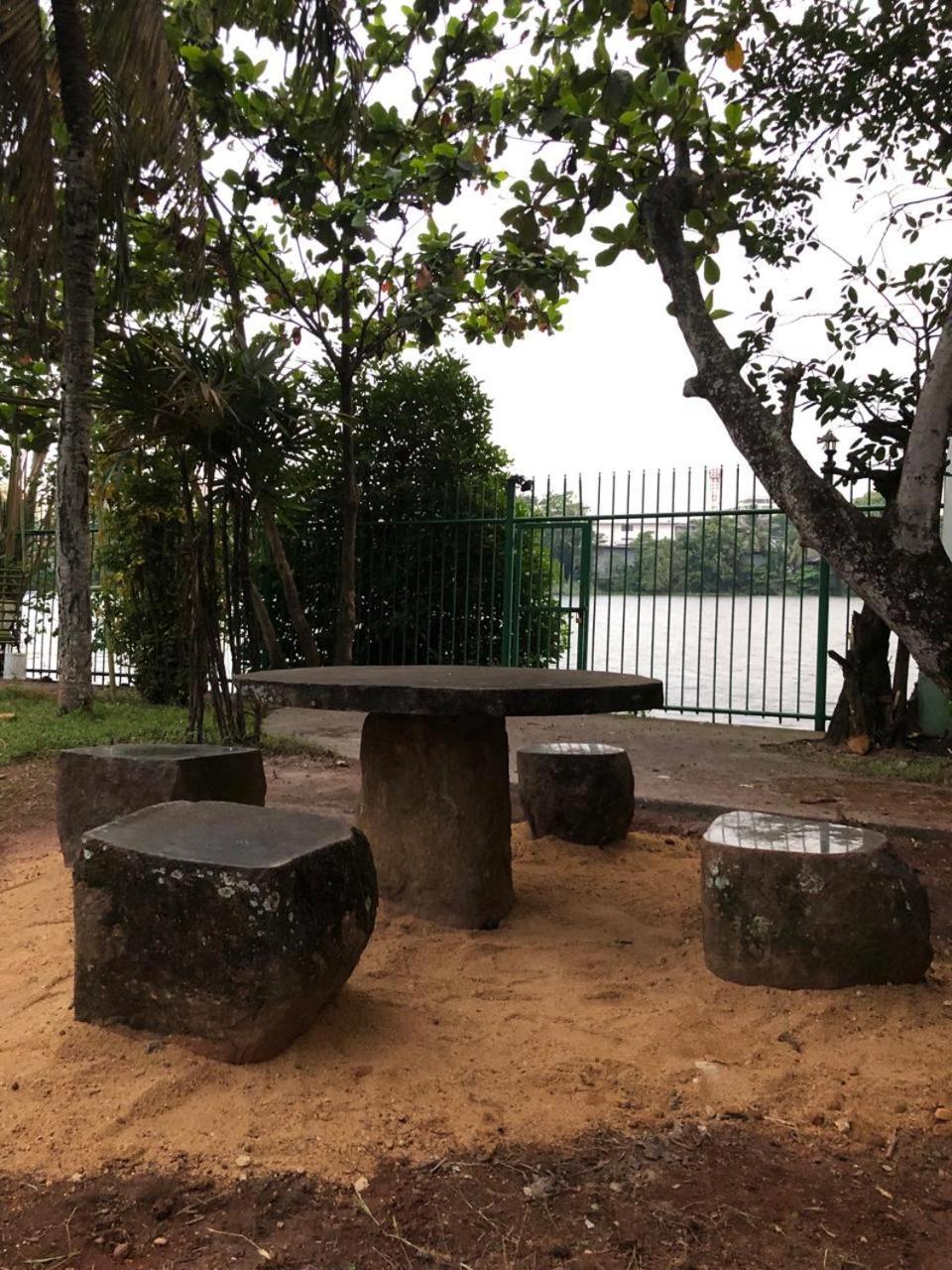 Amani Lake Resort Panadura Buitenkant foto